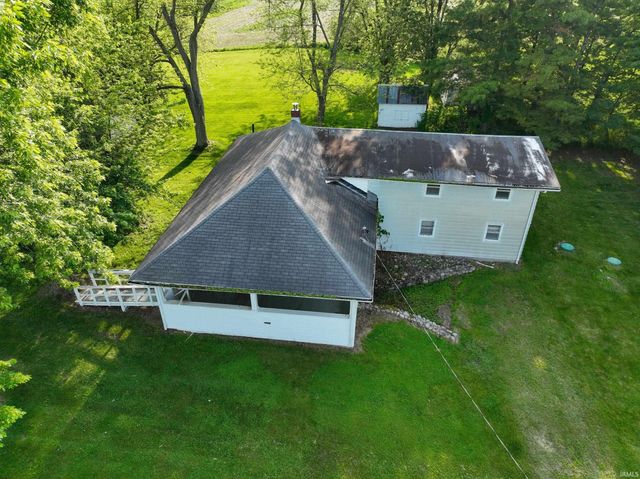 1056 S 50 W, Albion, IN 46701