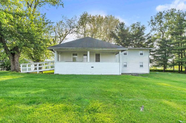 1056 S 50 W, Albion, IN 46701