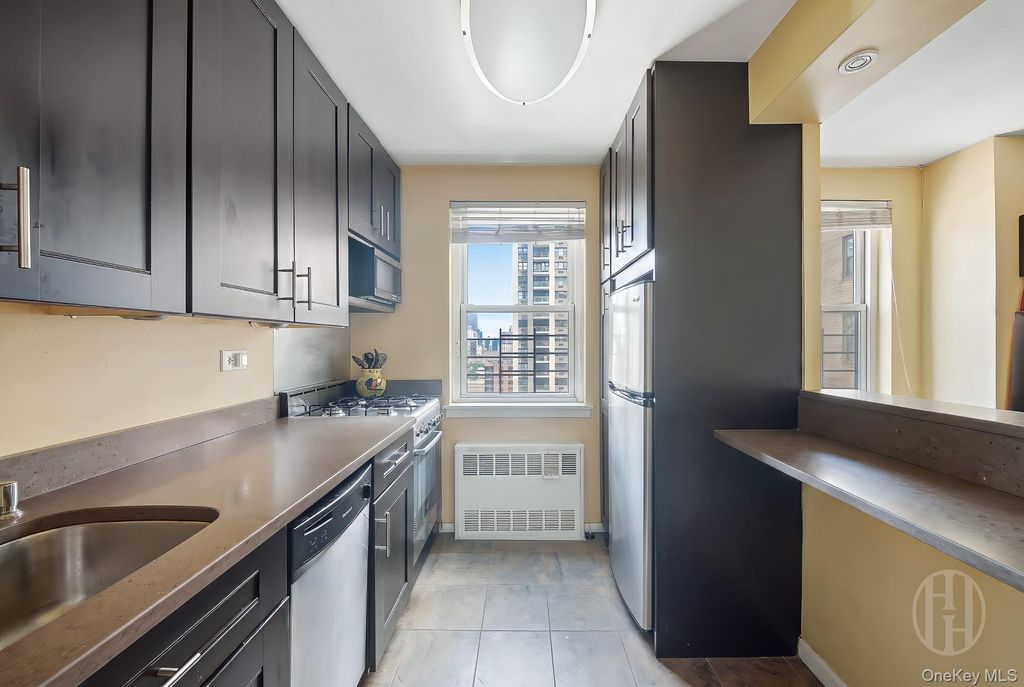 333 East 79th Street 18T, New York (manhattan), NY 10075 — photo 3