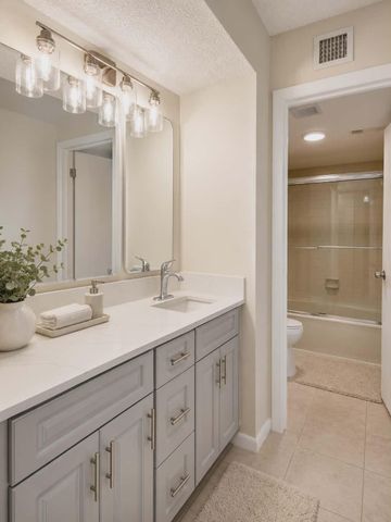 535 NW 98th Avenue, Plantation, FL 33324