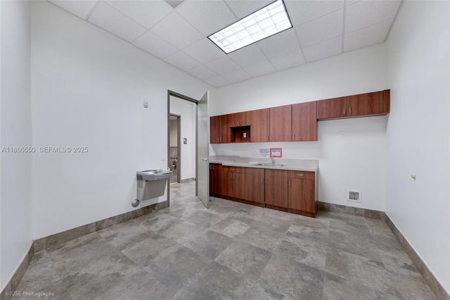 135 San Lorenzo Avenue 150, Coral Gables, FL 33146