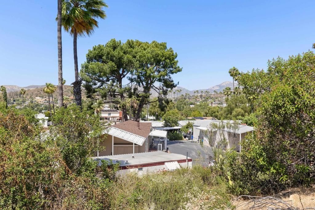 Image 18 of property listing at 13490 Highway 8 Business 18, Lakeside, CA 92040
