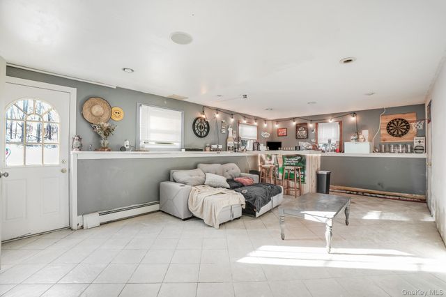 7 Russ Place, Wappingers Falls, NY 12590