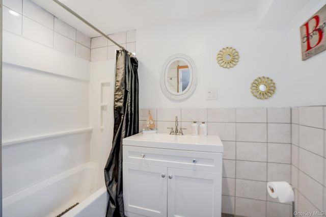 7 Russ Place, Wappingers Falls, NY 12590