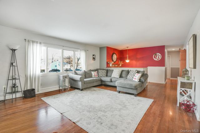 7 Russ Place, Wappingers Falls, NY 12590