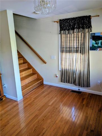 31 Burrows Street, Providence, RI 02907