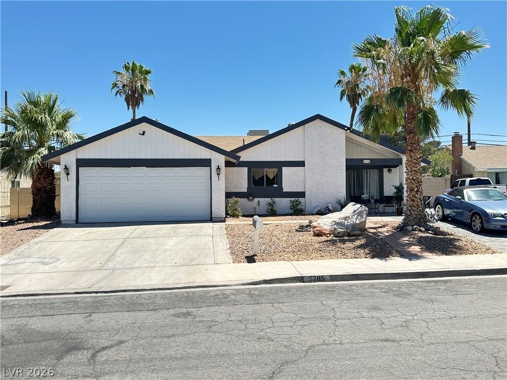 5705 Cannon Boulevard, Las Vegas, NV 89108
