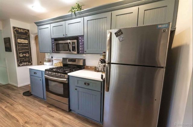 1227 N Jackson Street, Lapeer, MI 48446