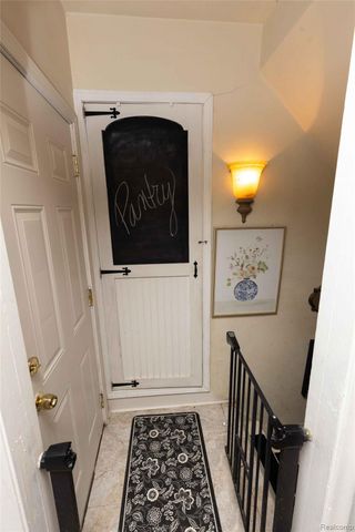 1227 N Jackson Street, Lapeer, MI 48446