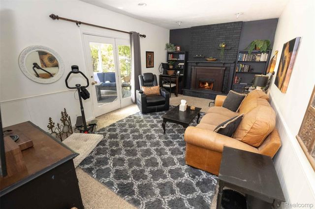 1227 N Jackson Street, Lapeer, MI 48446