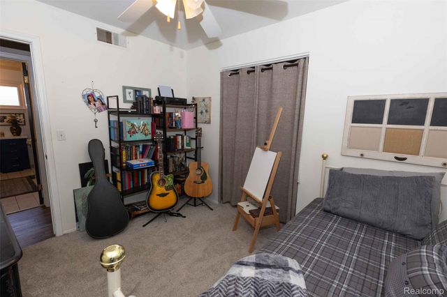 1227 N Jackson Street, Lapeer, MI 48446