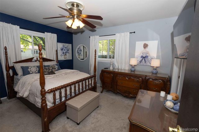 1227 N Jackson Street, Lapeer, MI 48446