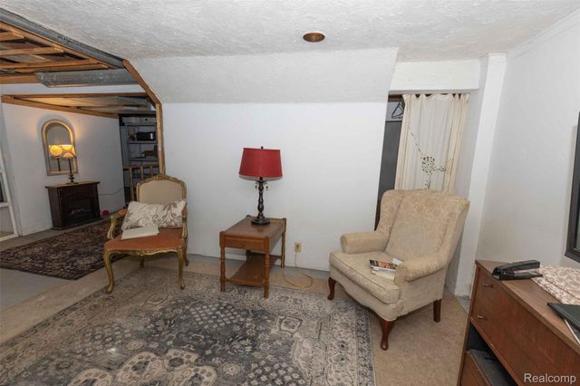 1227 N Jackson Street, Lapeer, MI 48446