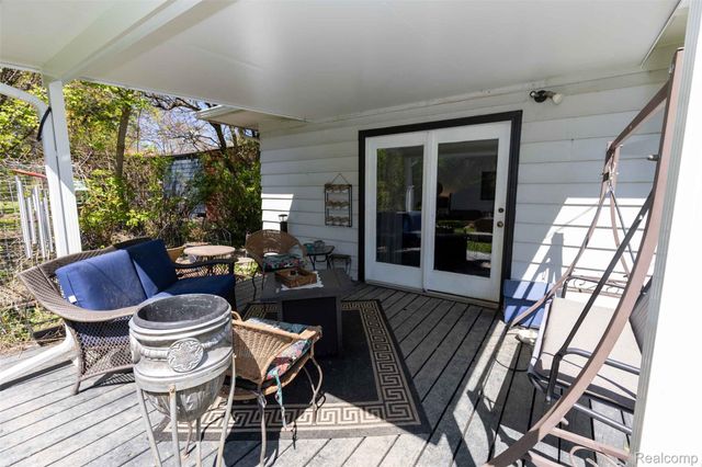 1227 N Jackson Street, Lapeer, MI 48446