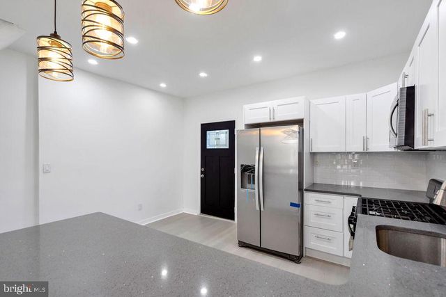 5522 RACE ST, Philadelphia, PA 19139