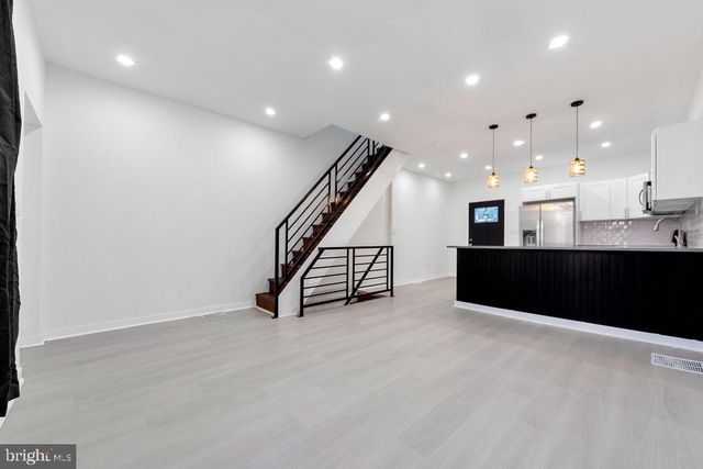 5522 RACE ST, Philadelphia, PA 19139