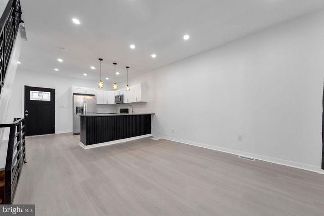5522 RACE ST, Philadelphia, PA 19139