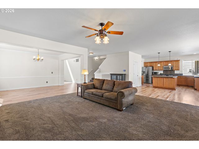 15046 Sw 132ND Ter, Tigard, OR 97224