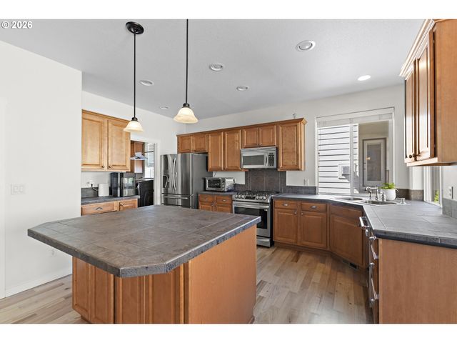 15046 Sw 132ND Ter, Tigard, OR 97224