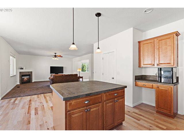 15046 Sw 132ND Ter, Tigard, OR 97224