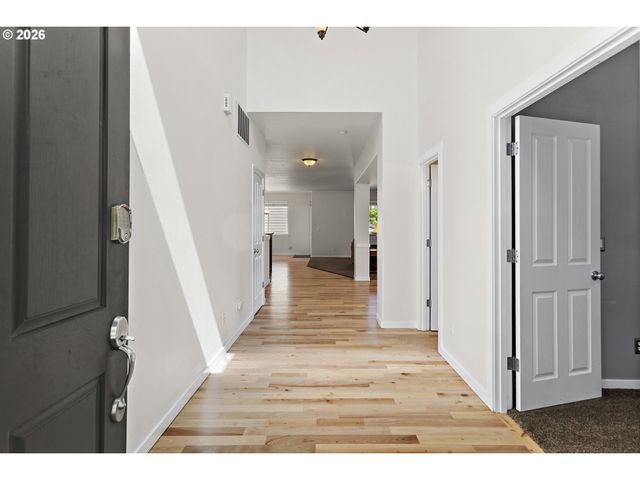 15046 Sw 132ND Ter, Tigard, OR 97224