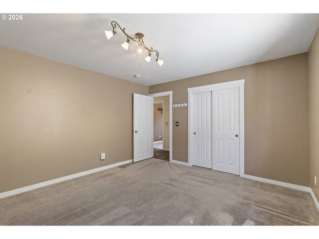 15046 Sw 132ND Ter, Tigard, OR 97224