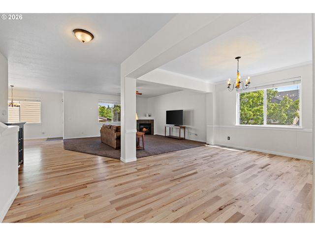 15046 Sw 132ND Ter, Tigard, OR 97224