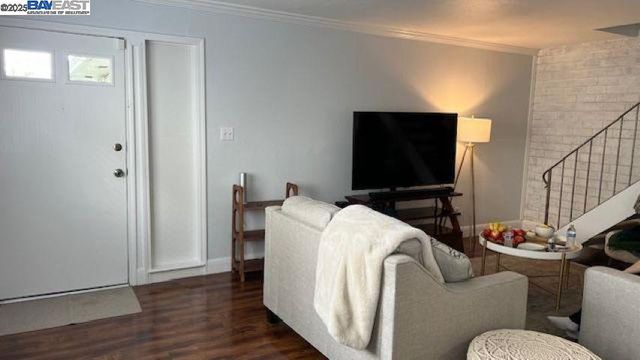 341 Blossom Hill Rd 3, San Jose, CA 95123