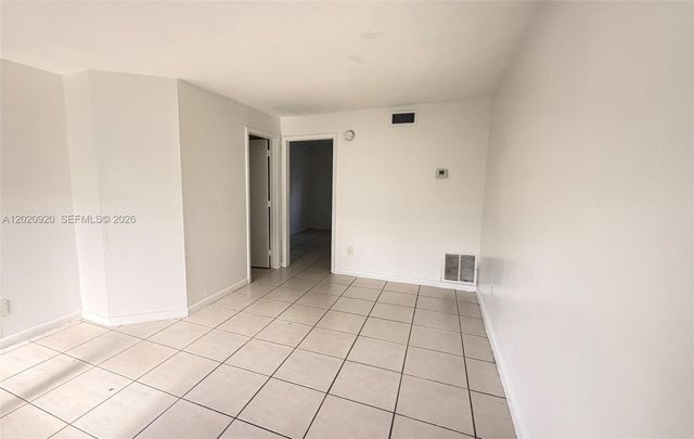 16851 NE 21st Ave 5, North Miami Beach, FL 33162