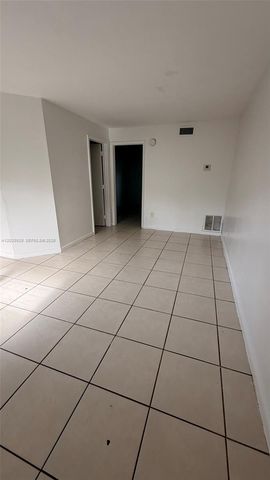 16851 NE 21st Ave 5, North Miami Beach, FL 33162