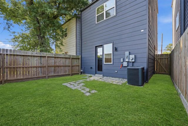 1406 Mansfield Street, Houston, TX 77091