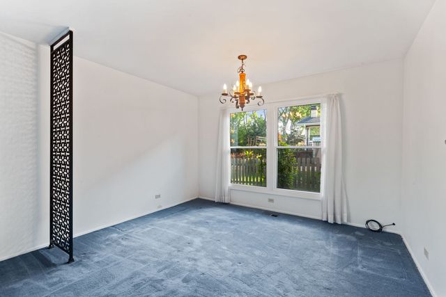 1360 Mayfield Lane, Hoffman Estates, IL 60169