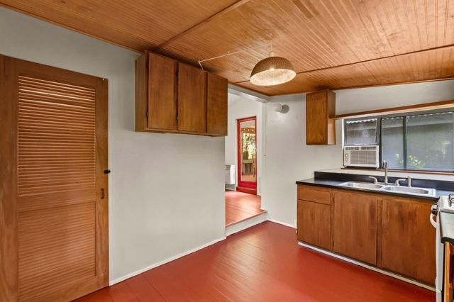 483 Echo Lane, Boulder Creek, CA 95006