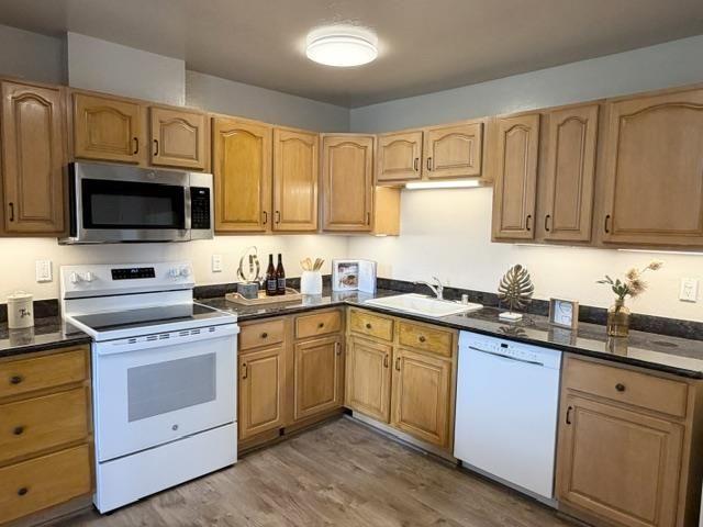 1170 Foster City Boulevard 303, Foster City, CA 94404