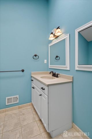 3 Mill Lane, South Brunswick, NJ 08810