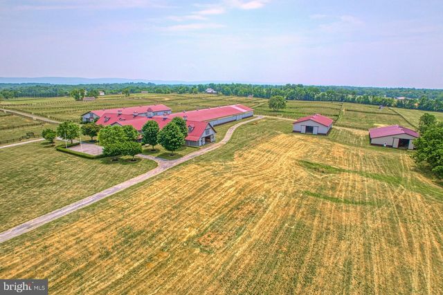 1237 EARLE RD, Charles Town, WV 25414