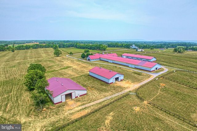 1237 EARLE RD, Charles Town, WV 25414