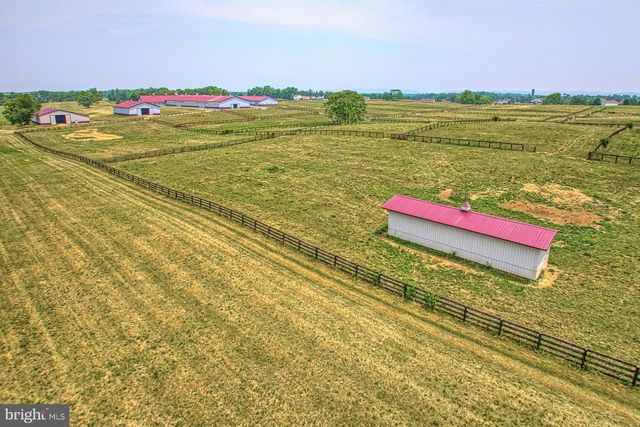 1237 EARLE RD, Charles Town, WV 25414