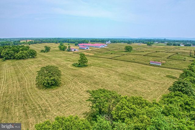 1237 EARLE RD, Charles Town, WV 25414