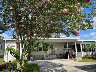 6904 AMERICANA DRIVE NE 171, St Petersburg, FL 33702