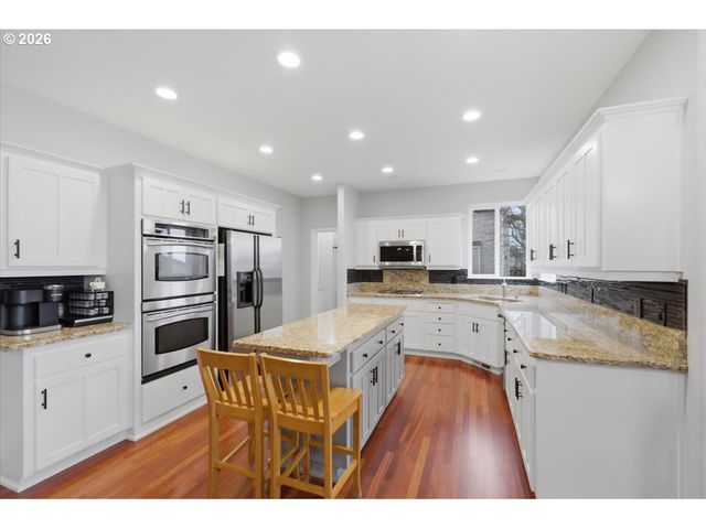 946 REAGAN Ave Nw, Salem, OR 97304