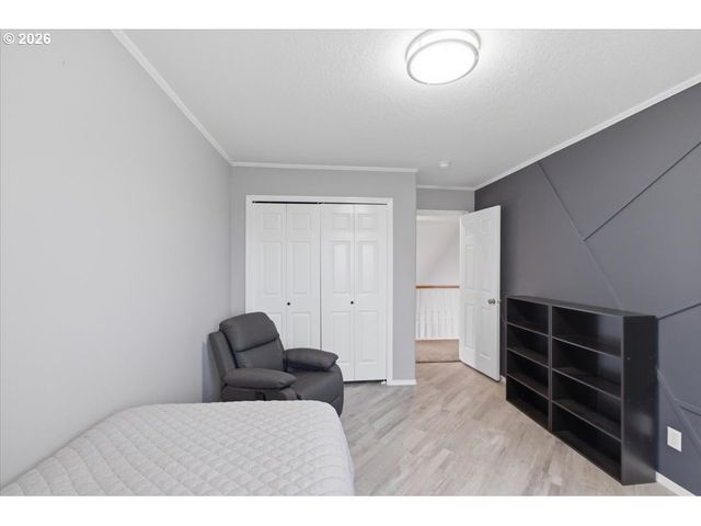 946 REAGAN Ave Nw, Salem, OR 97304