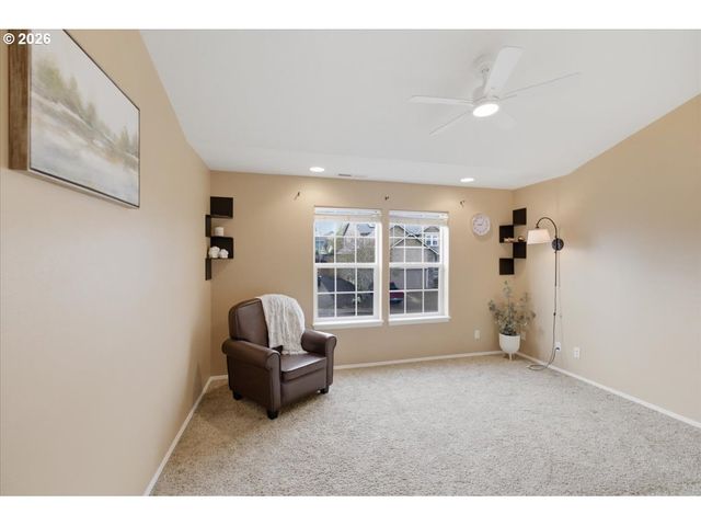 946 REAGAN Ave Nw, Salem, OR 97304