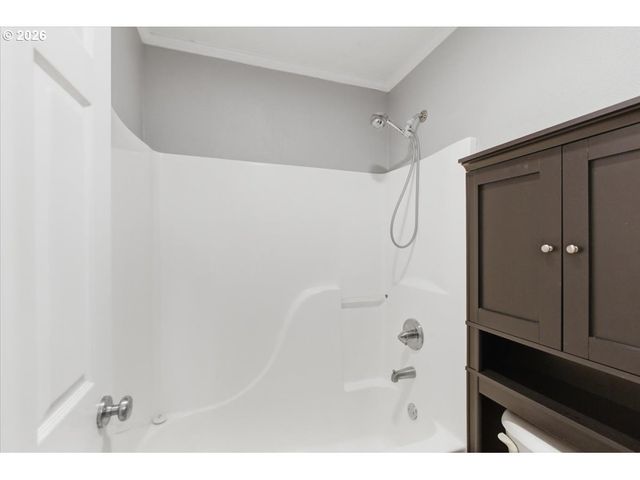 946 REAGAN Ave Nw, Salem, OR 97304