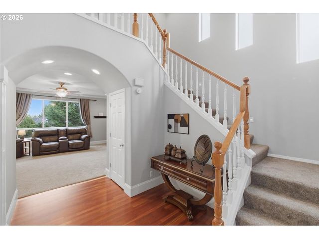 946 REAGAN Ave Nw, Salem, OR 97304