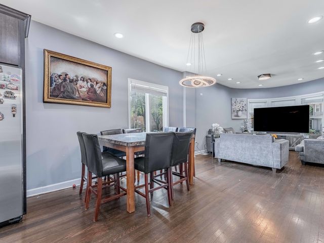 27 N Lockwood Avenue, Chicago, IL 60644