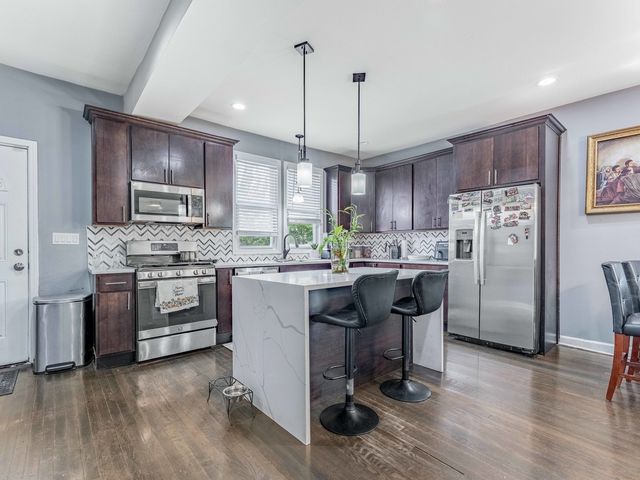 27 N Lockwood Avenue, Chicago, IL 60644