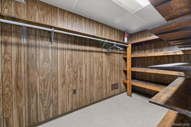 1976 Kathy Drive, Hamburg Township, MI 48189
