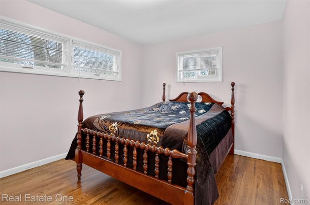 28491 Bayberry Road, Farmington Hills, MI 48331