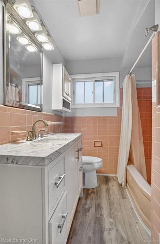 28491 Bayberry Road, Farmington Hills, MI 48331